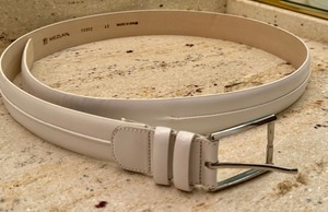 lot 442 image: Mens Mezlan White Leather Belt