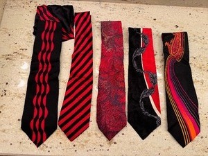 lot 444 image: Five Mens Dress Ties