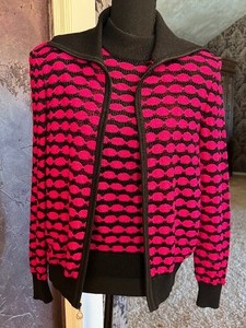 lot 435 image: St. John Sport CeriseBlack Sleeveless Tunic and Cardigan Sweater