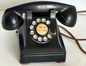 lot 24 image: Vintage 1930s BELL- SYSTEM Western Electric Co Prewar Black Bakelite TELEPHONE #302