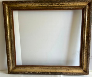 lot 49 image: Antique Distressed Wooden Burnished Picture Frame