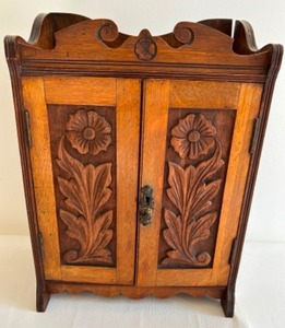 lot 12 image: Antique Carved Wood Smoking PIPE & TOBACCO Storage Display Chest with Brass Keyed Handle