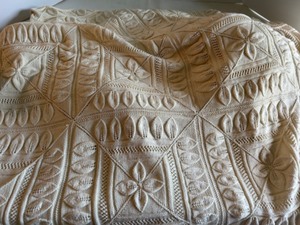 lot 97 image: Vintage Ivory Colored Machine Leaf Textured Bedspread Full Queen