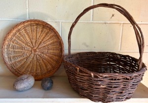 lot 117 image: Vintage Lot of Baskets and Natural Seed Pods Outdoor Collection