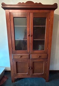 lot 221 image: Antique Glass Door CHINA CABINET With Faux Punched Wood Sides Scalloped Top Decoration