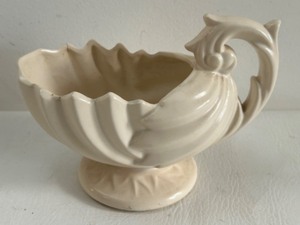 lot 245 image: Vintage McCOY Shell Shaped Creamer  Gravy Matte Ivory Color Collectible