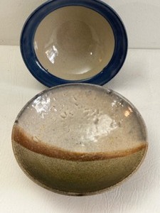 lot 249 image: Vintage Artisan POTTERY Pieces - Stoneware Bowls including Grizzly Bear Impressed Makers Mark