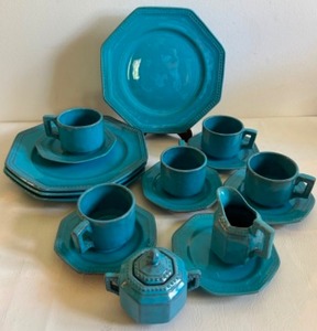 lot 251 image: Vintage Italian PEASANT VILLAGE Octagonal Aqua Blue Ceramic Dish Set - Qty 18