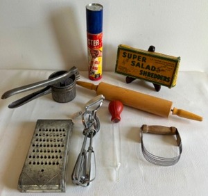 lot 264 image: Vintage Collection of Kitchen Utensils and Tools