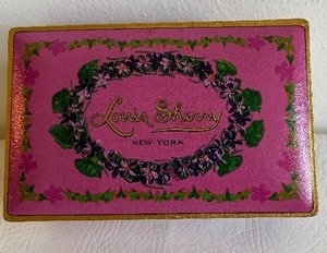 lot 350 image: Vintage LOUIS SHERRY CANDY TIN Box Hinged