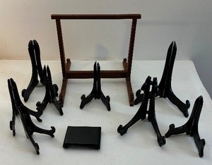 lot 364 image: Solid Black Asian Hinged V Wooden Plate Holder and Small Tapestry Display Holder -Qty 10