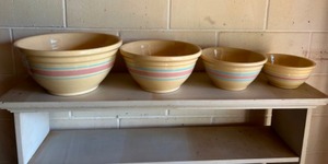 lot 419 image: Vintage McCOY Ovenware Nesting DOUGH BOWLS Pink & Blue Banded Yelloware - Qty 5