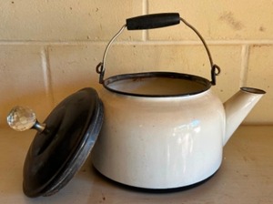 lot 430 image: Vintage MEMCO Farmhouse ENAMEL COFFEE Kettle Large Spout TEA POT Crystal Knob Top Wood Handle