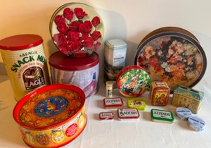 lot 443 image: Vintage Collectible Lot of Colorful Picture Tins Including Flowers, Birds, Puppies, Children, Buildings & More