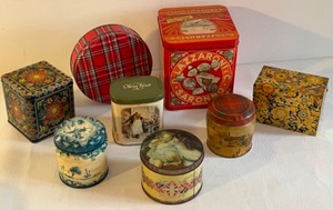 lot 433 image: Vintage Collection of Decorative TINS Storage for Candy, Biscuit & Recipes