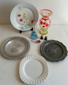 lot 148 image: Vintage Collection of Decorative Glassware and Pewter Pieces & More
