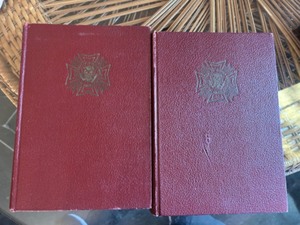 lot 312 image: Vintage MCM Pair of BOOKS Veterans of Foreign Wars PICTORIAL HISTORY of WWII Hard Cover