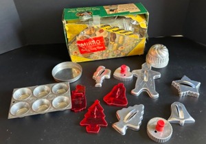 lot 471 image: Vintage Aluminum COOKIE CUTTER Lot Including a Mirror Cookie Press and Muffin Tin
