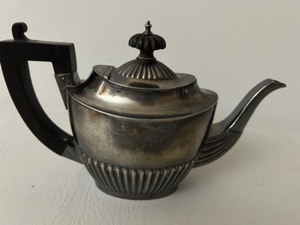 lot 482 image: Antique Silver Plate TEAPOT w Victorian Ebony Handle