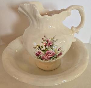 lot 59 image: Vintage Floral Water Pitcher & Wash Basin
