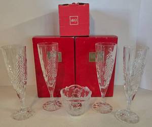 lot 57 image: 4 MIKASA Christmas Tree Flutes & Angel Candle Holder