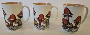 lot 52 image: 3 Fitz and Floyd Mushroom Coffee Cup for Neiman Marcus