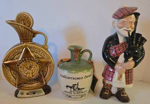 lot 81 image: 3 Vintage BEAMS Collectible Bottles