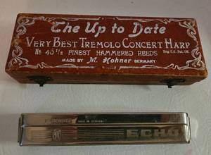 lot 73 image: Vintage M. HOHNER Echo Harmonica Tremolo Concert Harp