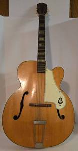 lot 74 image: Vintage 50s Acoustic Archtop Blonde Guitar 