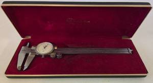 lot 134 image: Mitutoyo 9 Dial Caliper No. 505-523 w Case Japan