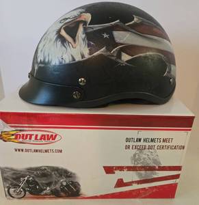lot 141 image: Outlaw Helmet Model XU177 wEagle & American Flag