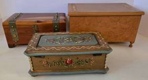 lot 119 image: 2 Wooden Jewelry Storage Boxes & REUGE Musical Box