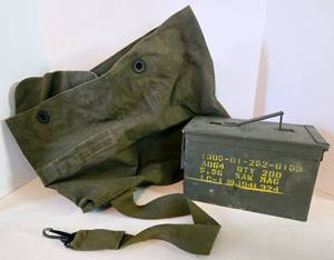 lot 184 image: Vintage US Military Canvas Bag & Ammo Box