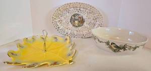 lot 190 image: Vintage Serving Trays and Hand Painted Bowl