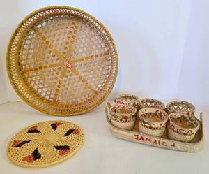 lot 227 image: Vintage Handmade Straw, Raffia, Paper Mache Household Items