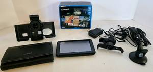 lot 256 image: GARMIN Nuvi 2505 Series wCase & Mounting Holders
