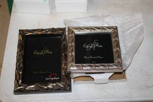 Lot of (2) Picture Frames (1) 5x7 and (1) 5x5