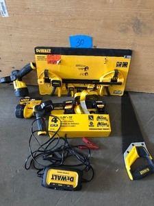 Lot of assorted Dewalt tools various conditions customer return see pictures