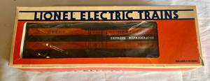lot 17 image: Lionel Great Northern Reefer Car 6-19505 O Gauge - Model Train in Box