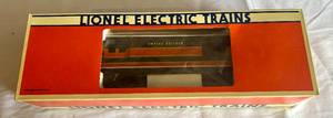 lot 18 image: Lionel 6-19116 O Great Northern Aluminum Baggage Car #1200 - Model Train in Box