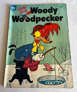lot 27 image: Woody Woodpecker 10 Cent January 1953 No. 16 Walter Lantz Comic Book