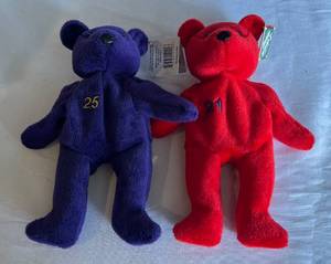 lot 49 image: Mark McGwire and Sammy Sosa Salvinos Bamm Beanos Bears