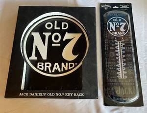 lot 51 image: Jack Daniels Whiskey Brand Key Rack and Thermometer