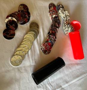 lot 73 image: Michael Jordan Upper Deck Pog and Coin Set - Chicago Bulls Basketball
