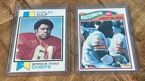 lot 66A image: Curley Culp RC and LeRoy Selmon RC - 1973 Topps #167 and 1977 #29 Vintage Rookie Football Cards