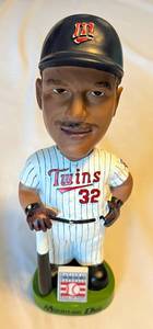 lot 84 image: Dave Winfield HOF Bobblehead Mountain Dew Minnesota Twins Basbeall