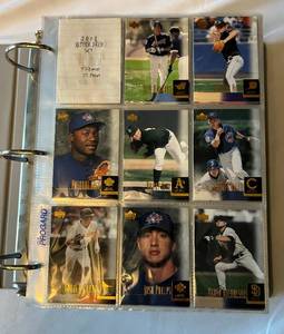 lot 80 image: 2001 Uper Deck Cooperstown Collection Set, Decades 1970s Set, Legends Set, Legends of New York Set, - 560 Baseball Cards