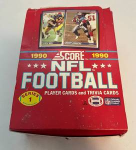 lot 52B image: 1990 Score Football 36 Pack Card Box