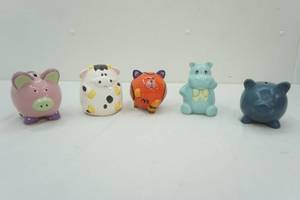lot 48 image: coin bank