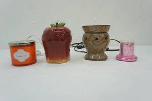 lot 156 image: candle warmers
